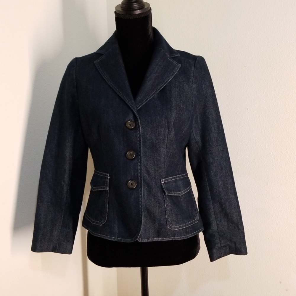 Ann Taylor Demin Jacket Size 4 Petites